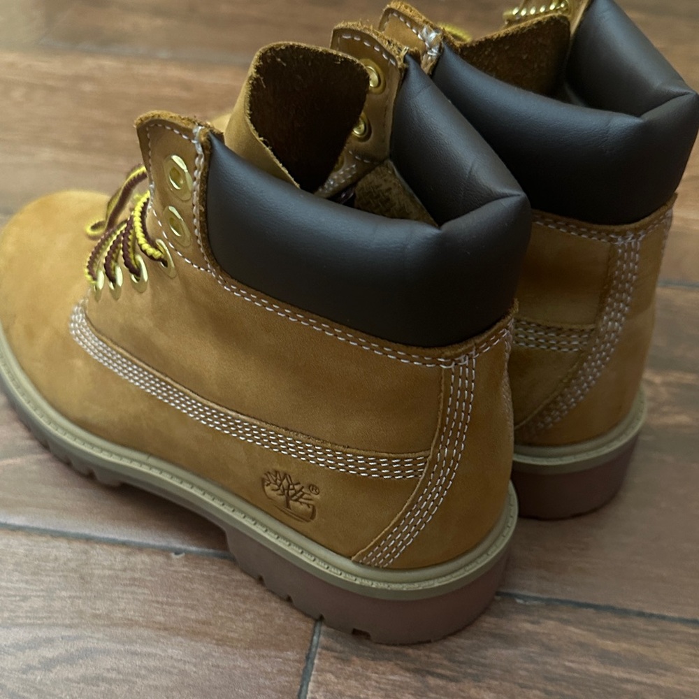 Timberland Kids Brown Boots with Black Accents - Picture 5 of 5